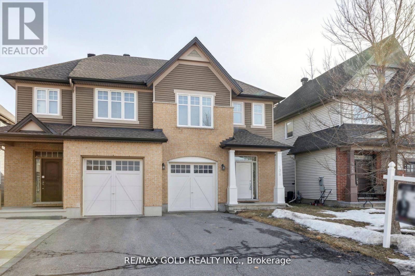 Ottawa, ON K1T0K4,906 VERBENA CRESCENT
