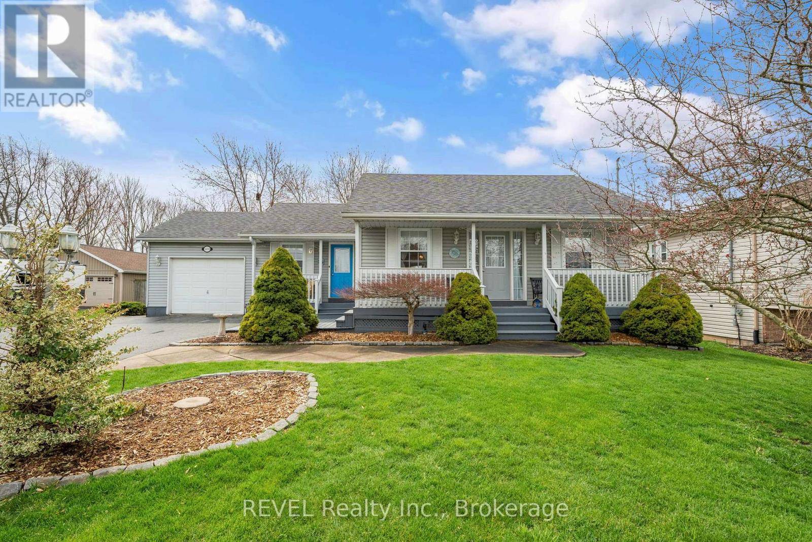 Fort Erie (ridgeway), ON L0S1N0,3859 PEARL STREET