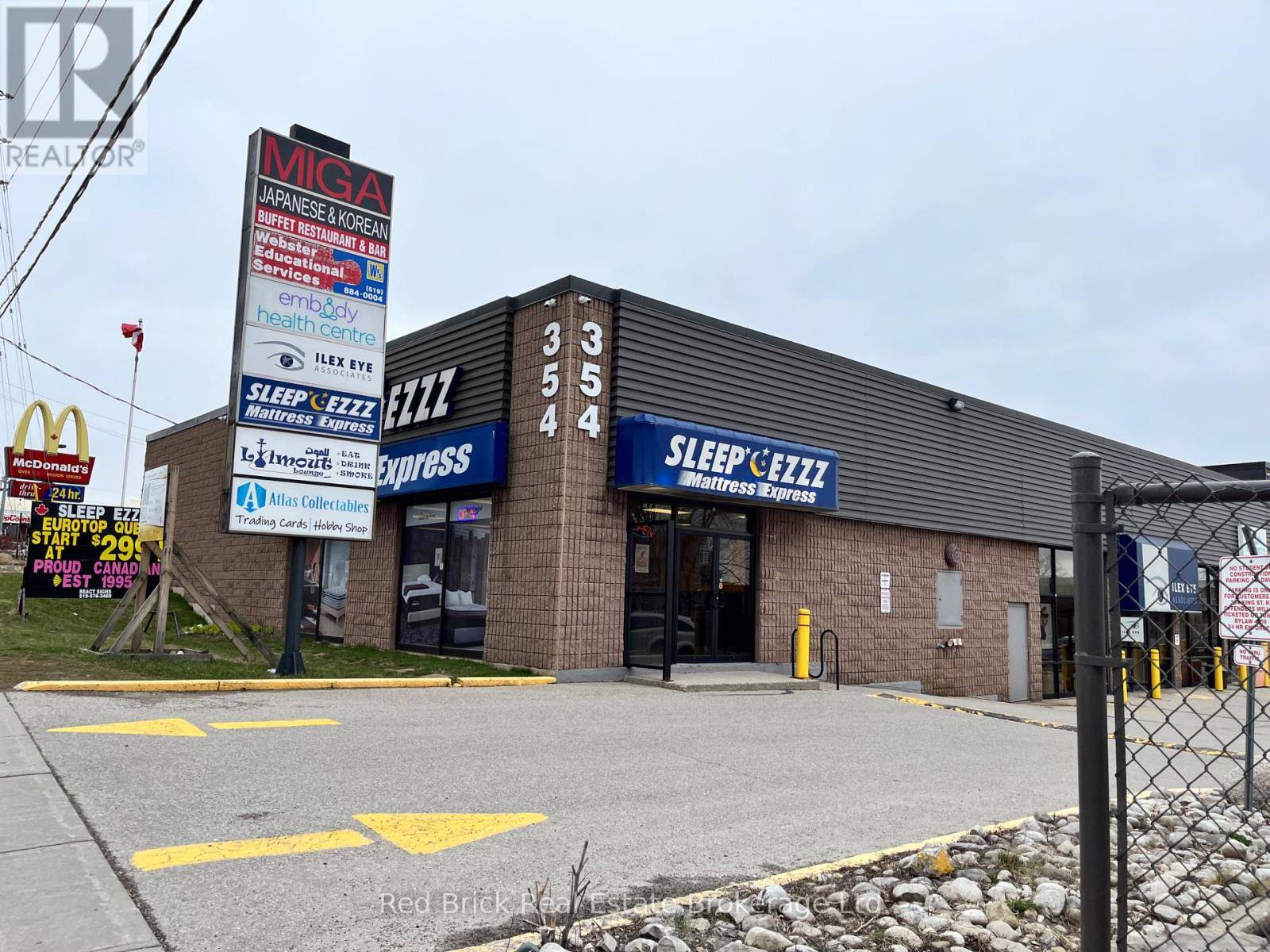 Waterloo, ON N2J2Z2,354 King ST North #1