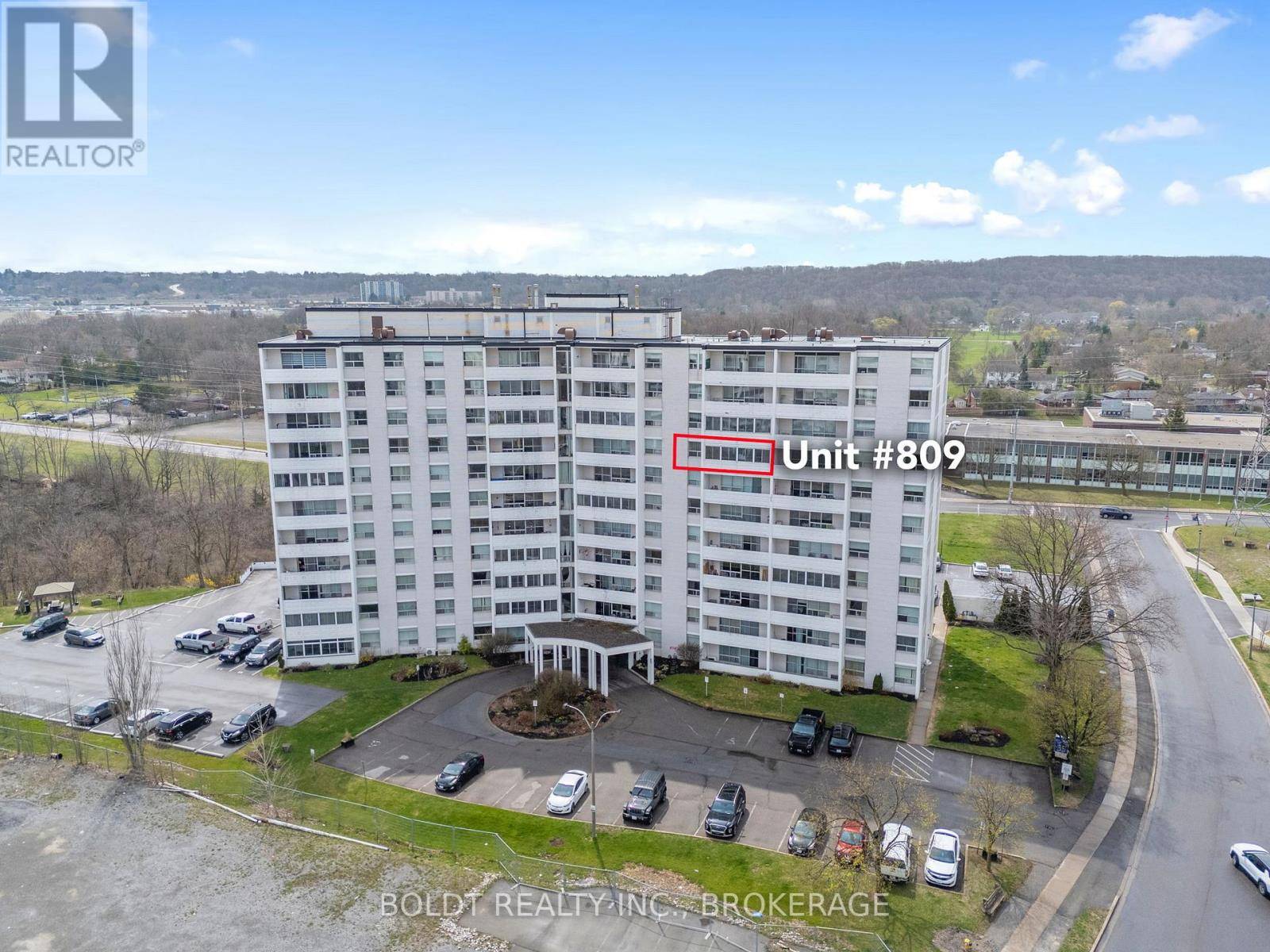 St. Catharines (glendale/glenridge), ON L2T3G8,35 Towering Heights BLVD #809