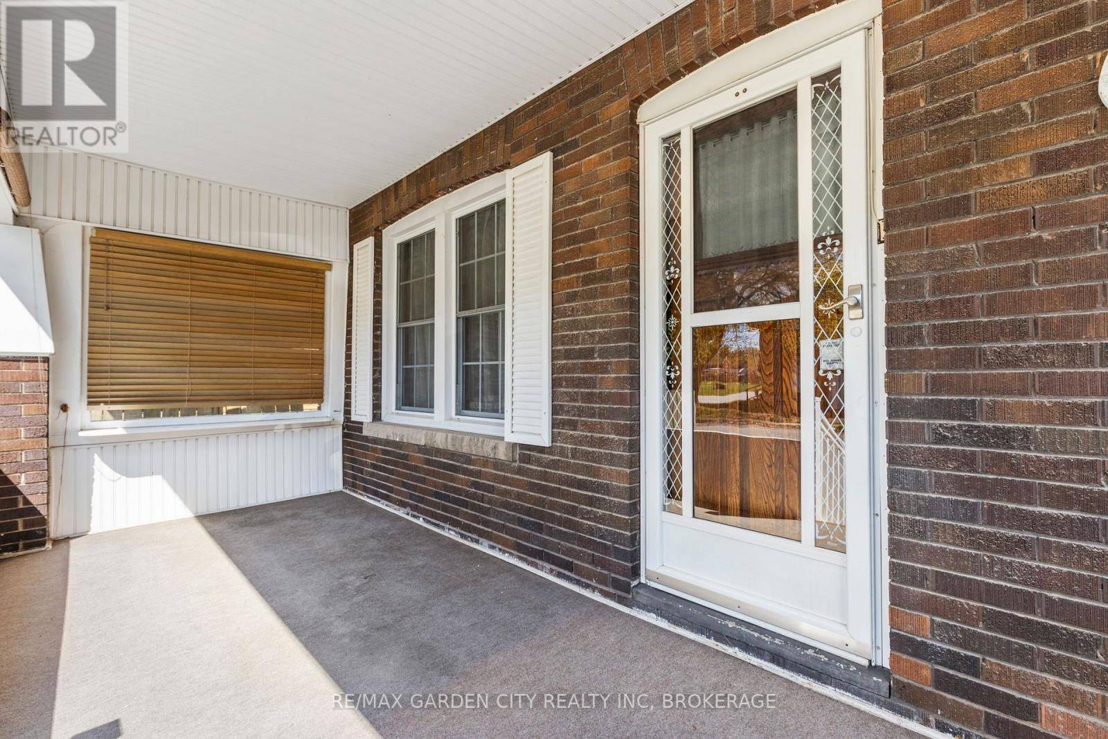 Niagara Falls (cherrywood), ON L2E4T7,4730 SIXTH AVENUE