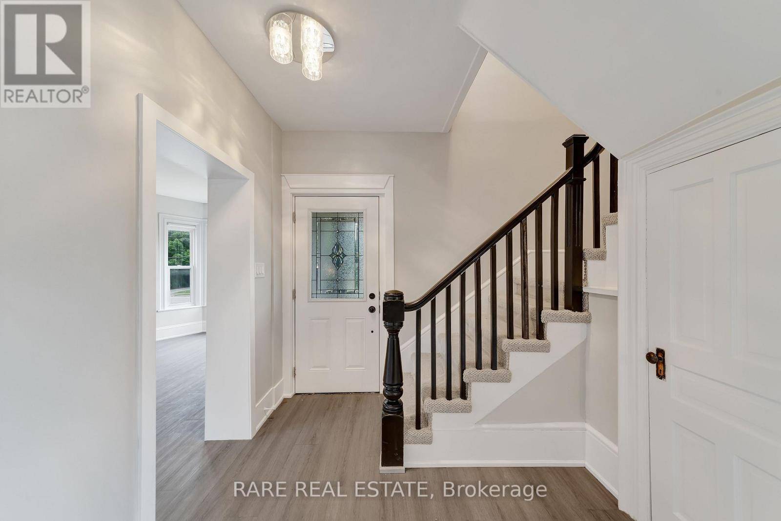 Lincoln (beamsville), ON L0R1B0,4372 ONTARIO STREET