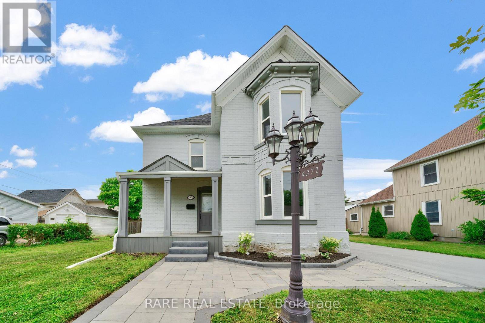Lincoln (beamsville), ON L0R1B0,4372 ONTARIO STREET