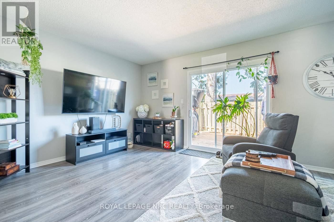 St. Catharines (haig), ON L2R7J7,75 Ventura DR #26
