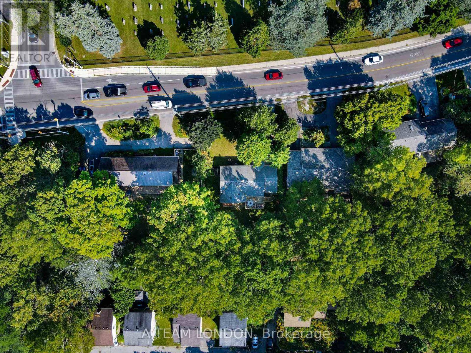 London, ON N6H1E9,338 RIVERSIDE DRIVE