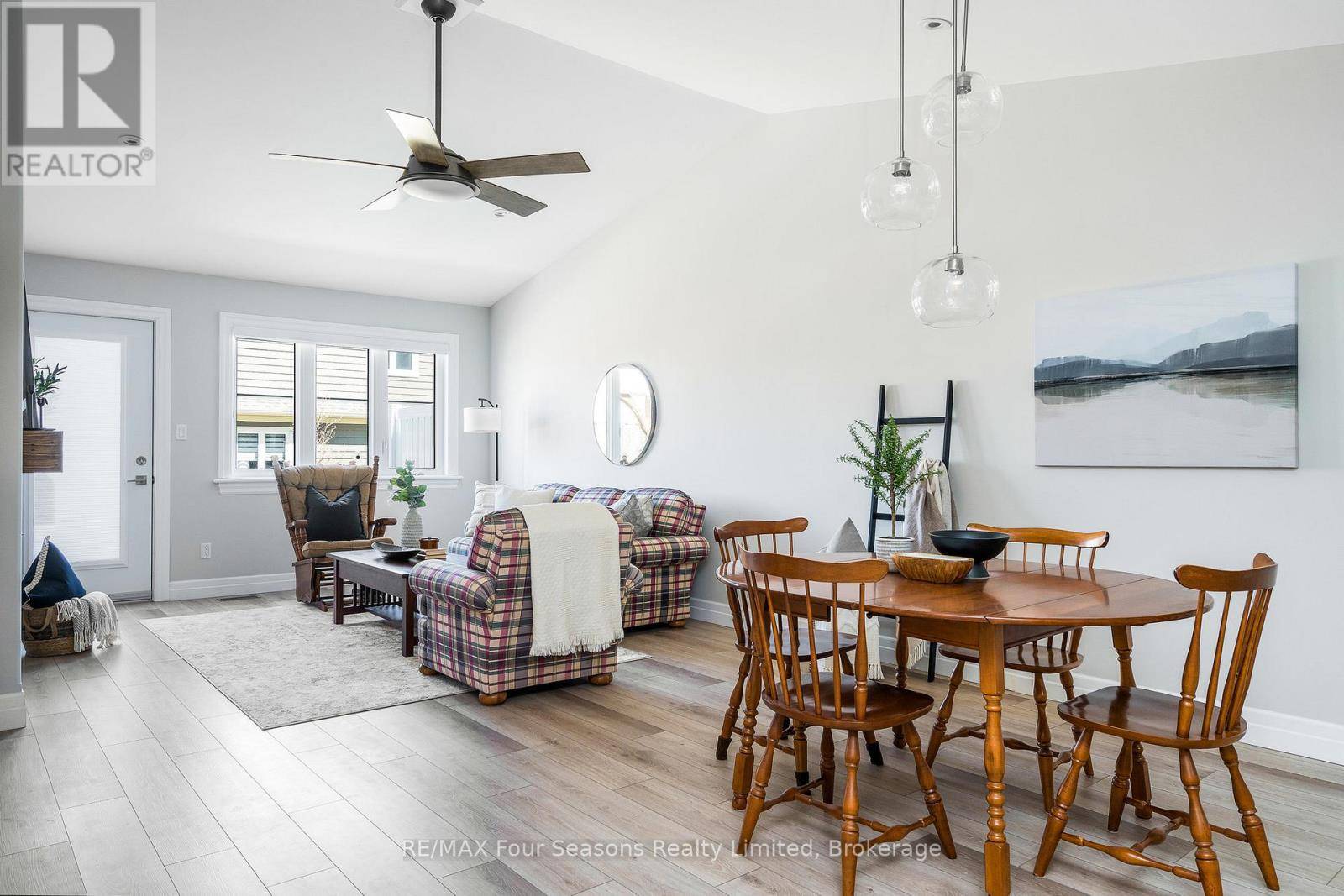 Blue Mountains, ON N0H2P0,120 WARBLER WAY