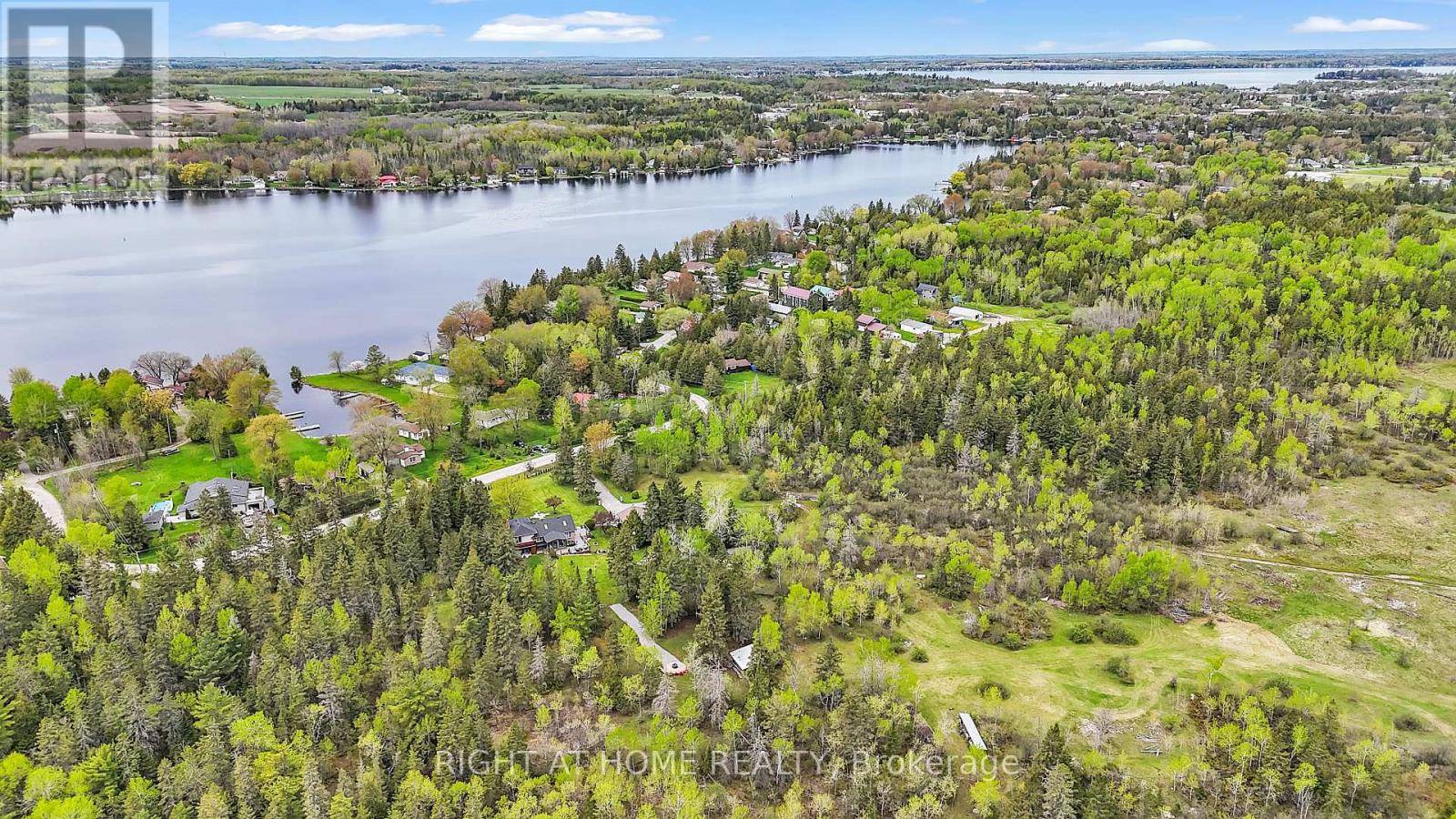 Kawartha Lakes (fenelon Falls), ON K0M1N0,119 STURGEON GLEN ROAD