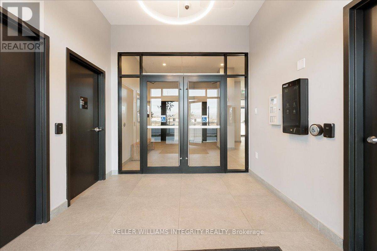 Ottawa, ON K1K5C2,1350 HEMLOCK ST #313