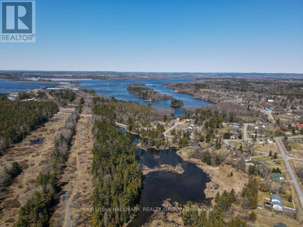 Ottawa, ON K0A1X0,206 OLD PAKENHAM ROAD