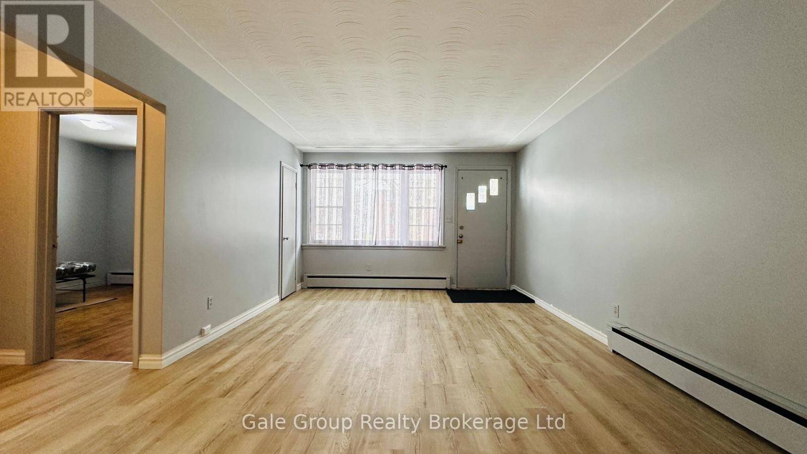 Sarnia, ON N7T3S4,115 SUTTON STREET