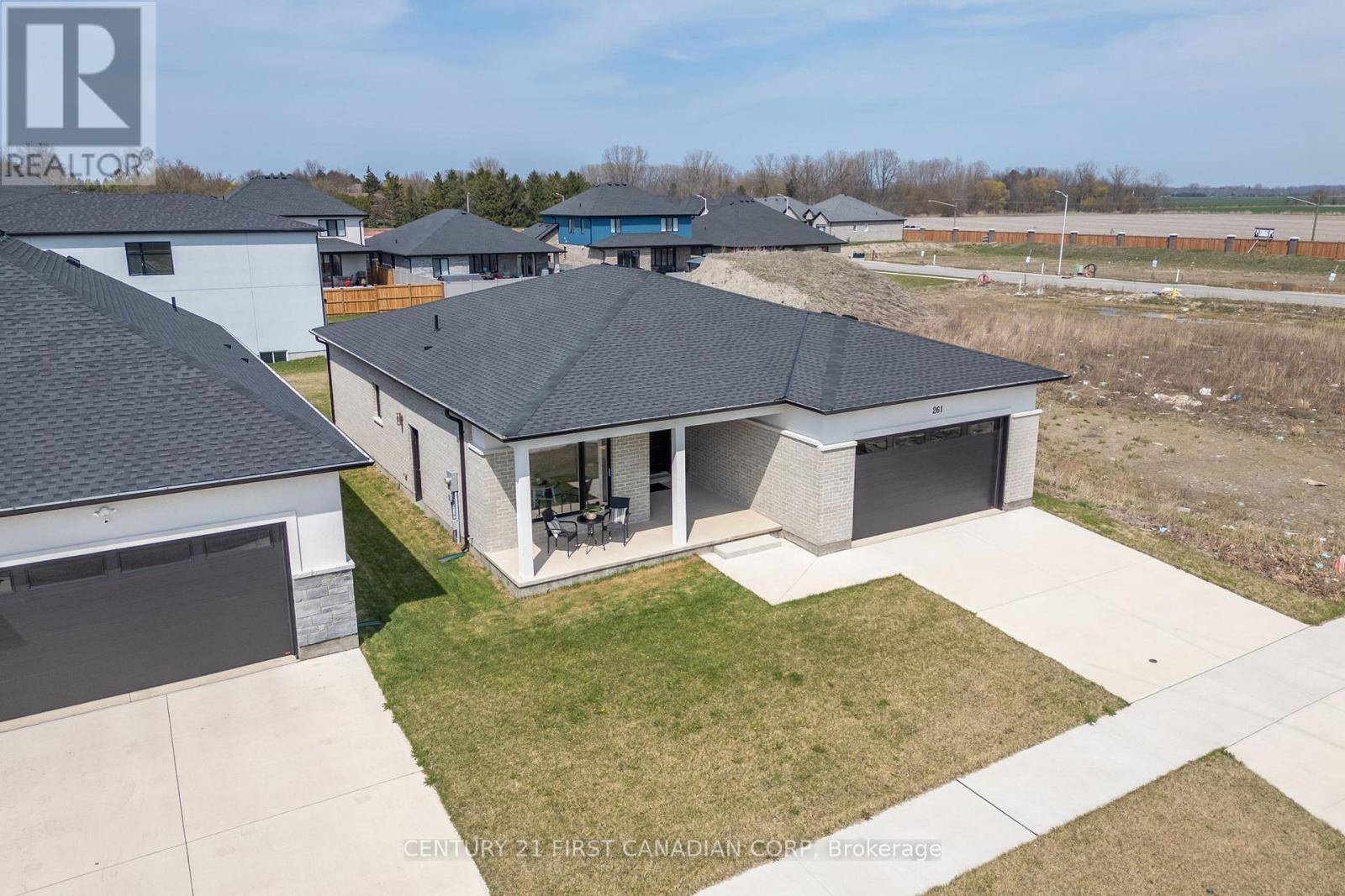 Sarnia, ON N5S0A8,261 STATHIS BOULEVARD