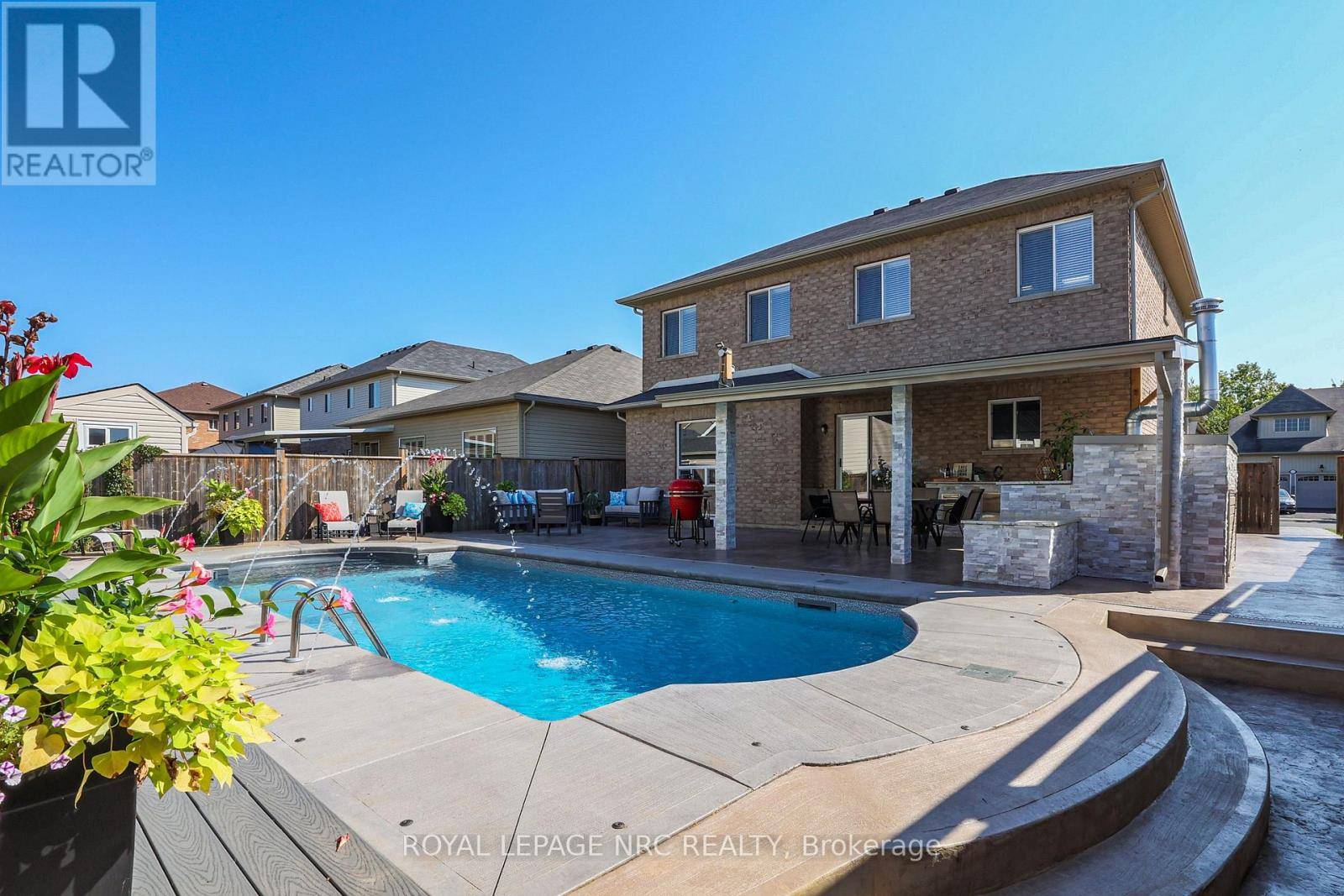 Niagara Falls (lyons Creek), ON L2G0E9,9135 WHITE OAK AVENUE