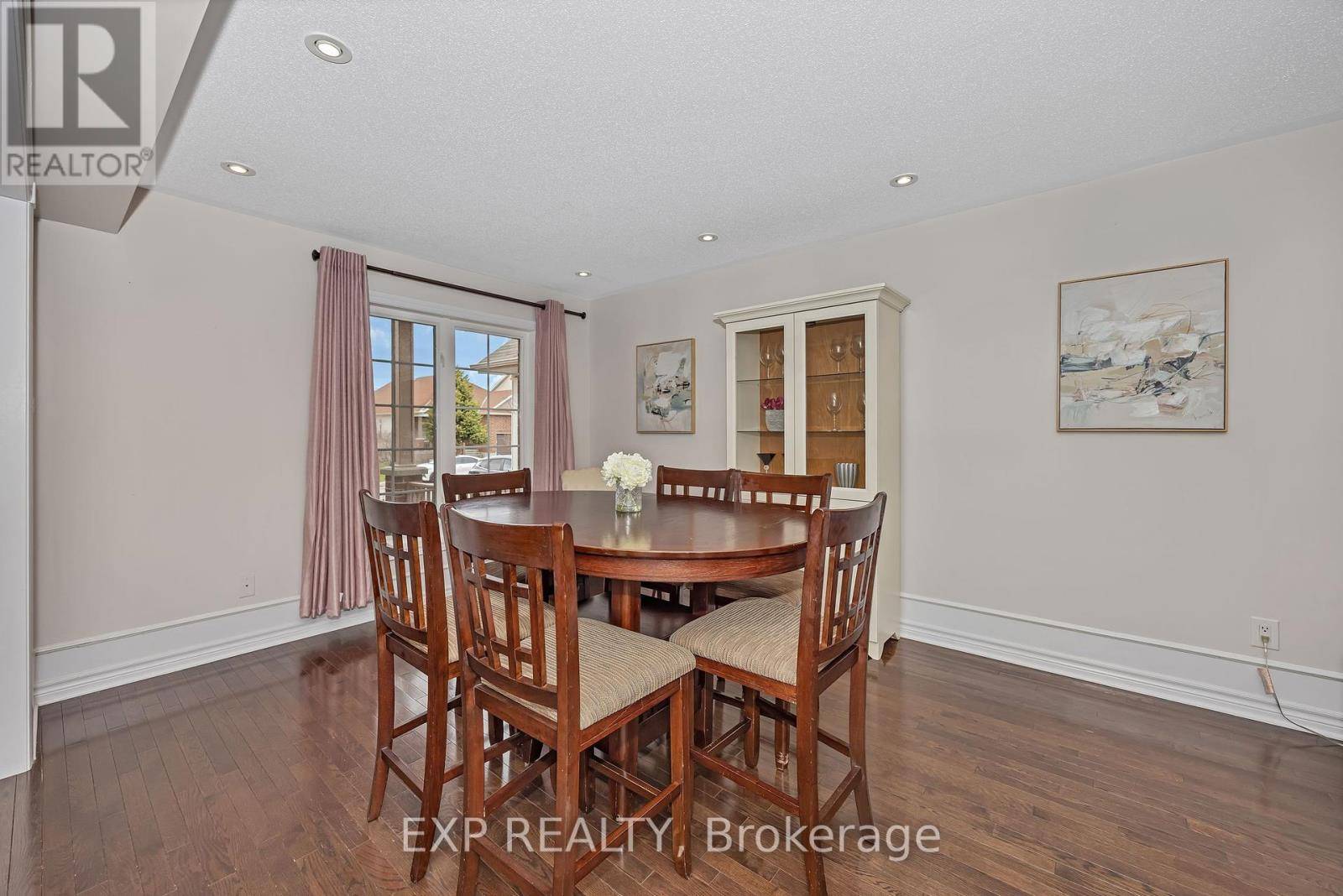 Ottawa, ON K1V2K2,574 DUSTY MILLER CRESCENT
