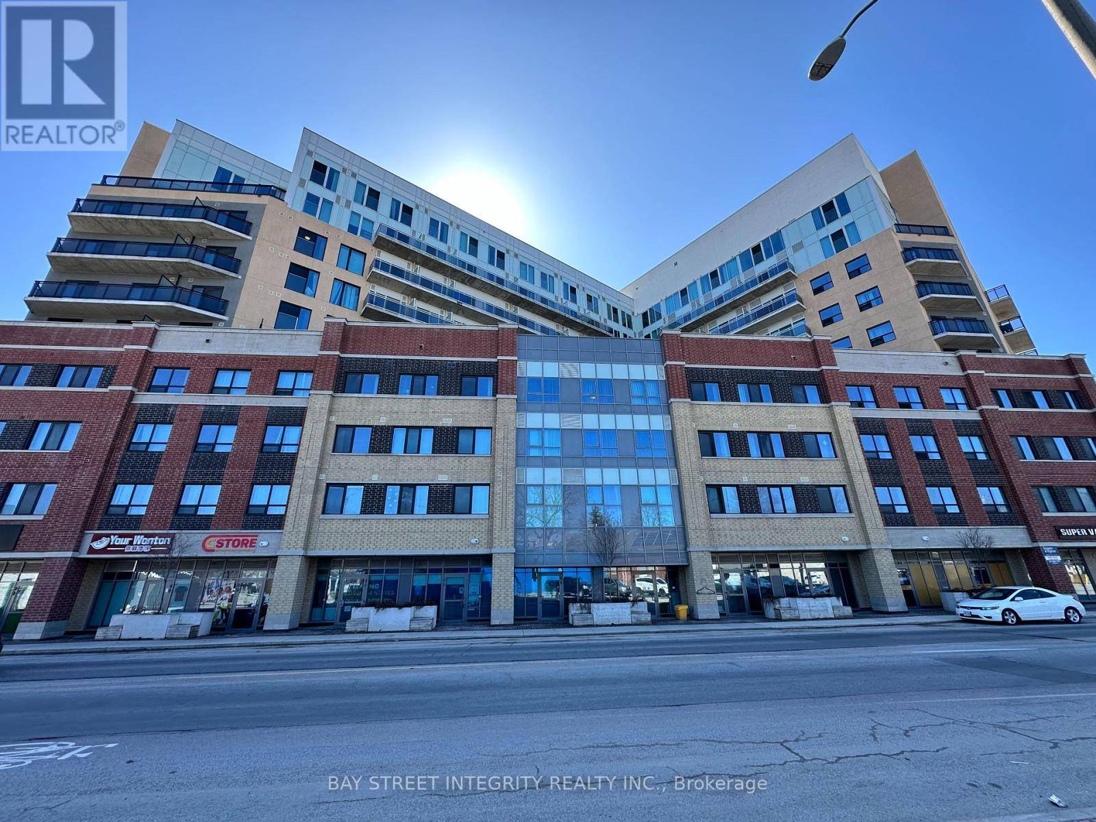Kingston (central City East), ON K7L1E5,652 Princess ST #417