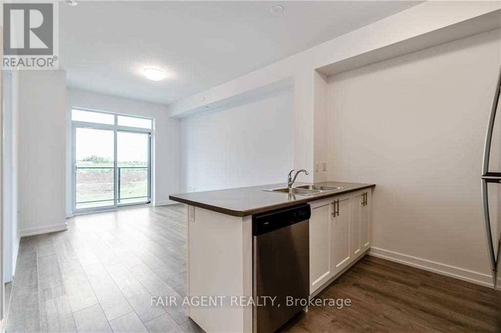 Lincoln (lincoln Lake), ON L0R1B3,5055 Greenlane RD #250