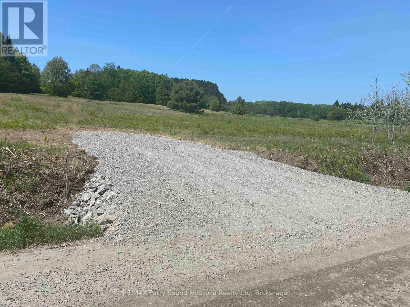 Magnetawan (spence), ON P0A1P0,2899 MIDLOTHIAN ROAD S
