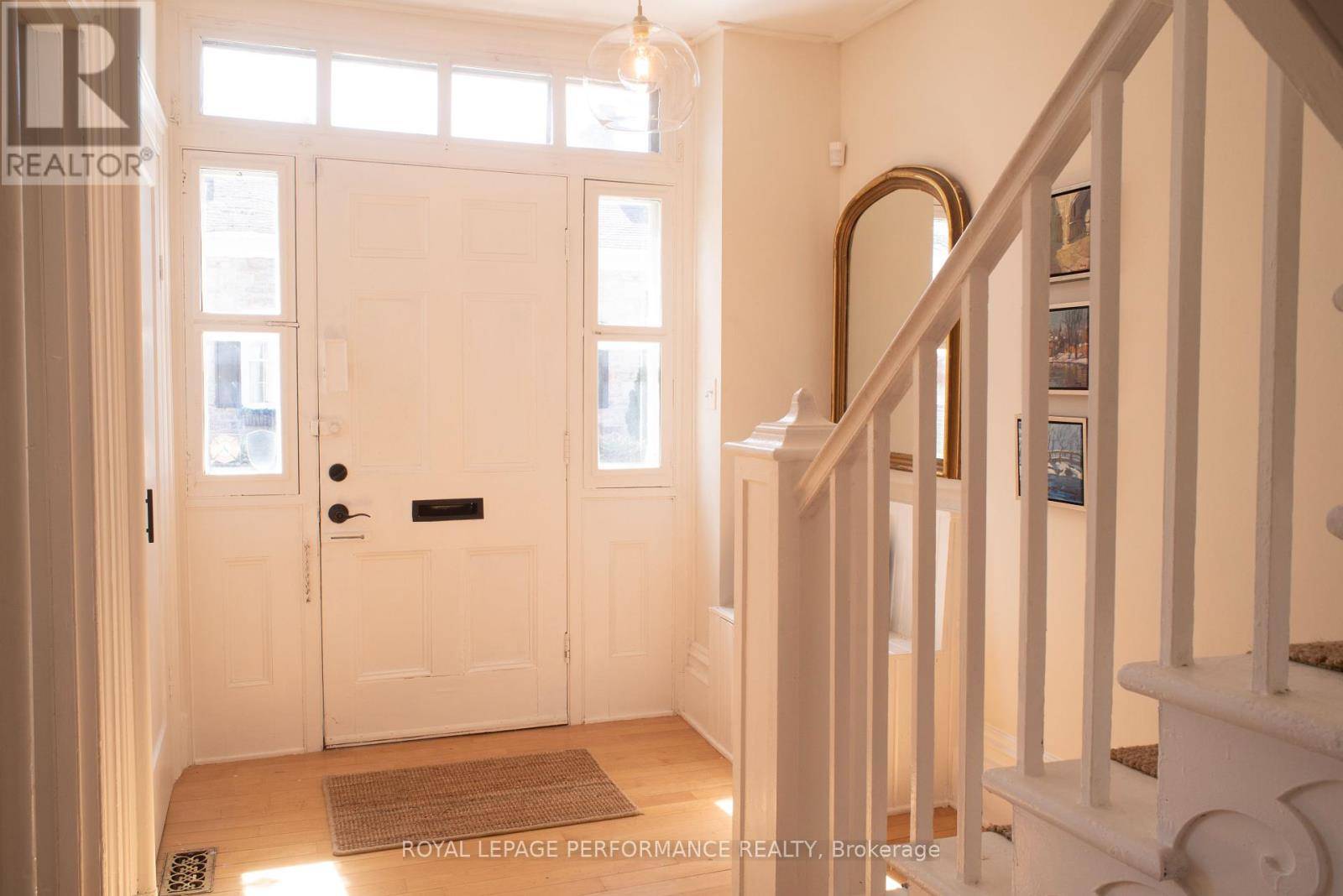 Perth, ON K7H2J3,13 DRUMMOND STREET W