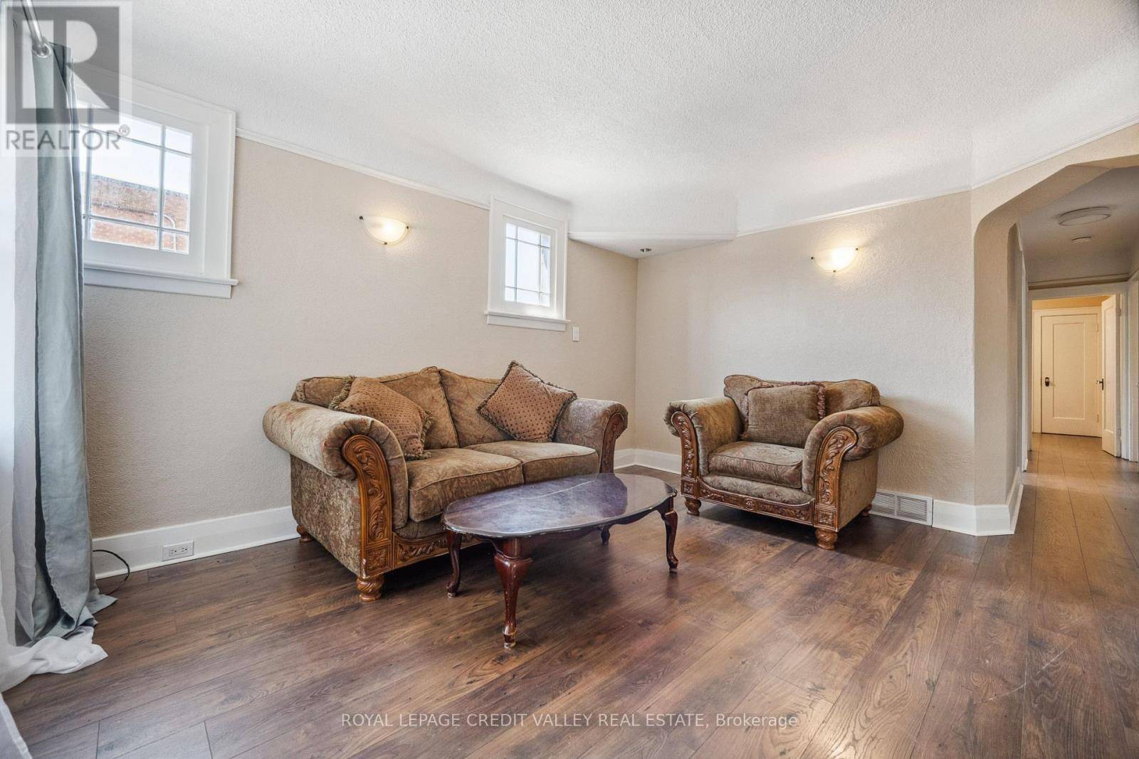 London East (east C), ON N5Y3R7,610 WALLACE STREET