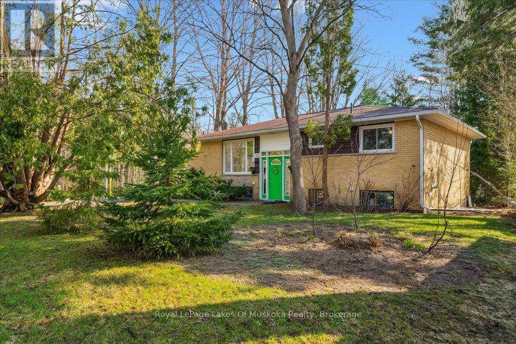 Bracebridge (macaulay), ON P1L1M1,152 ANN STREET