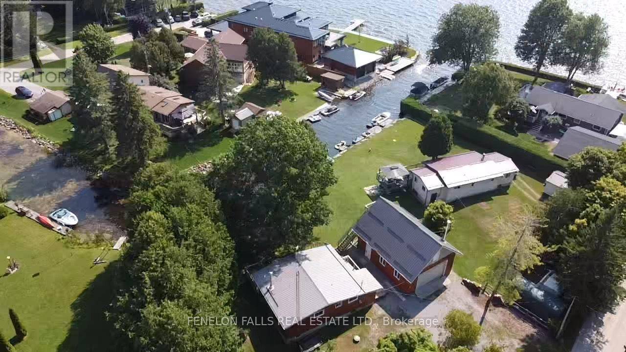 Kawartha Lakes (fenelon), ON K0M1N0,9 GOLD STREET