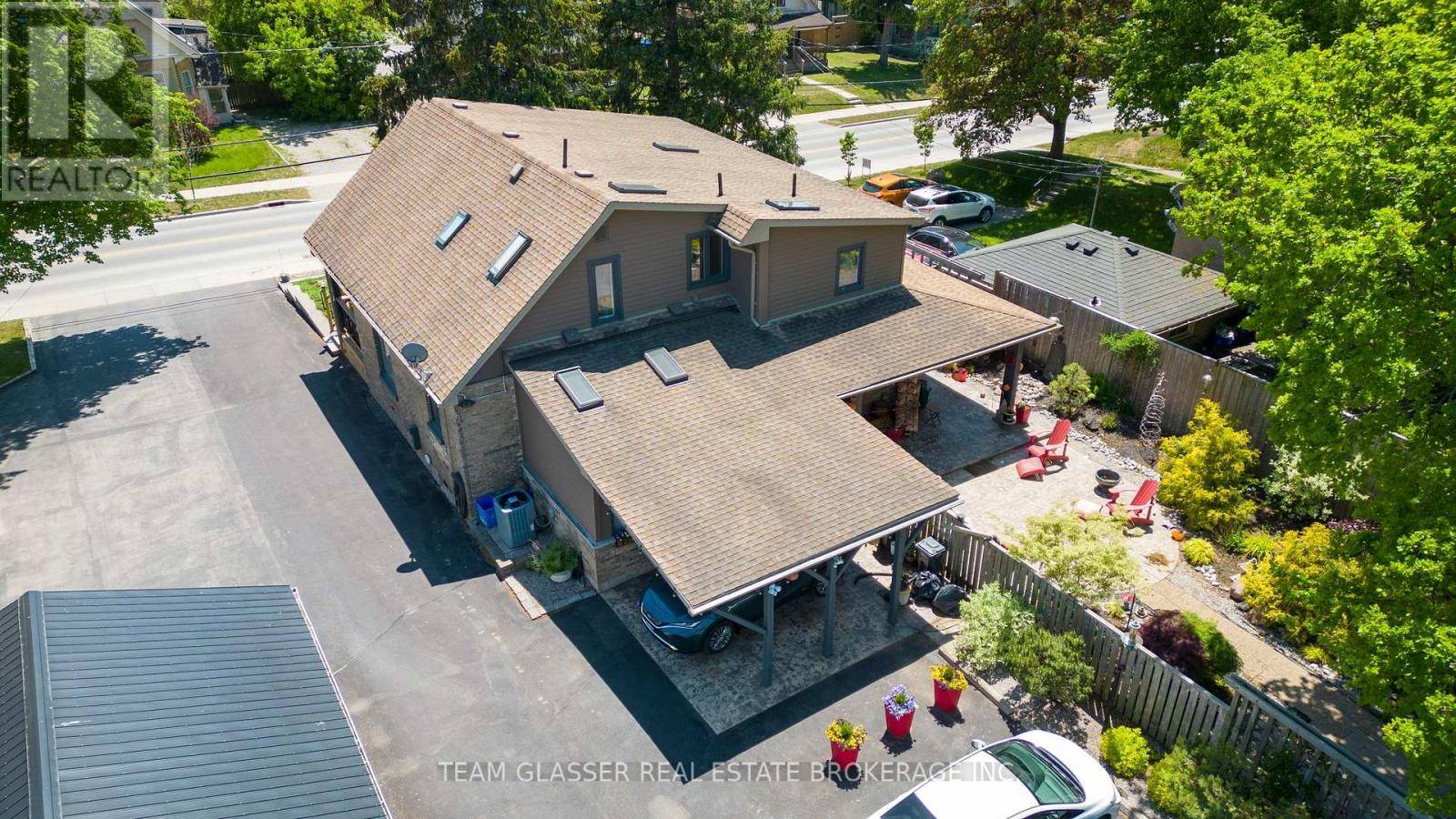London South (south V), ON N6P1P9,7070 LONGWOODS ROAD