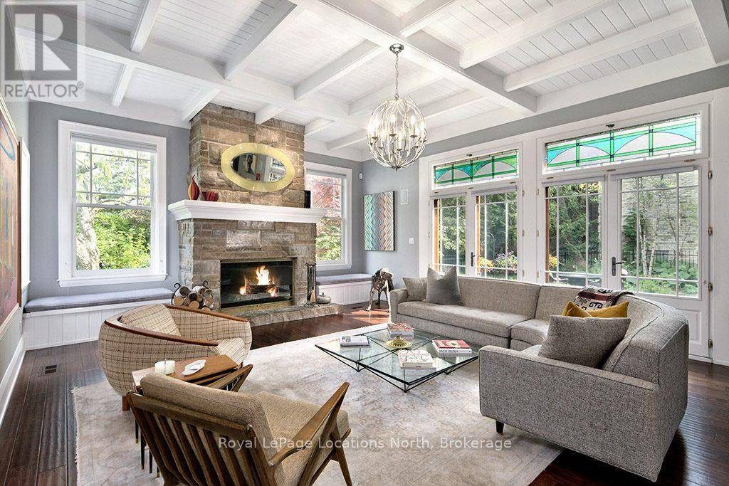 Blue Mountains, ON N0H2P0,145 BRUCE STREET S