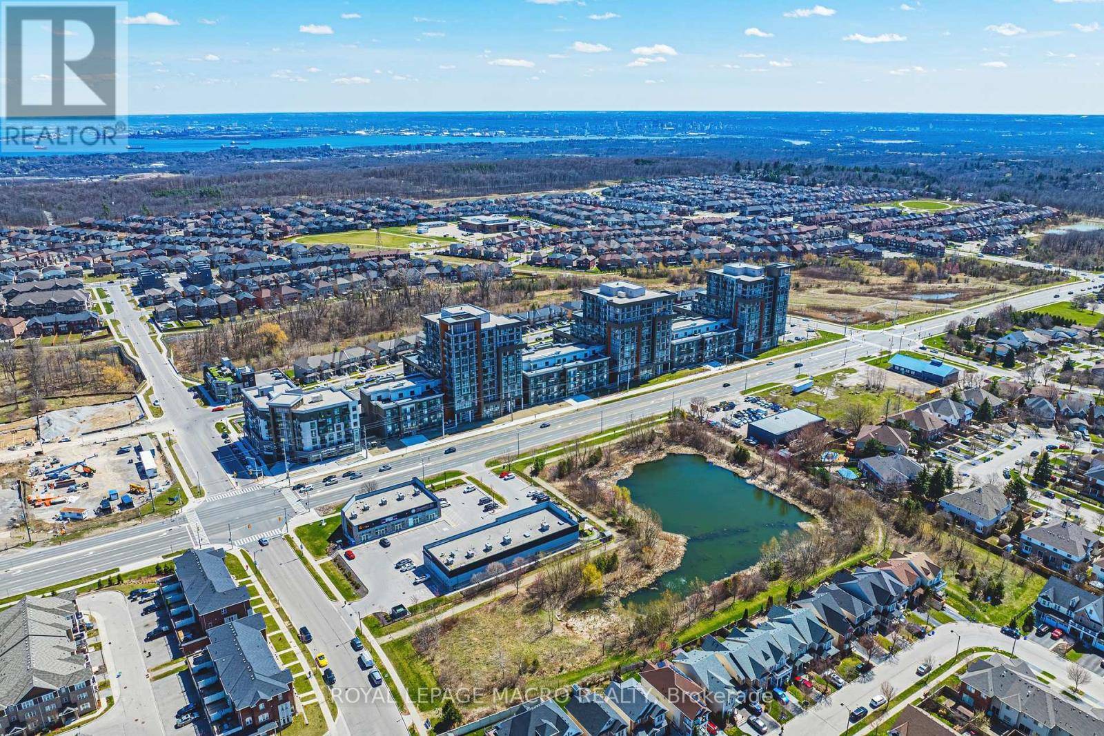 Hamilton (waterdown), ON L8B2A6,450 Dundas ST East #902