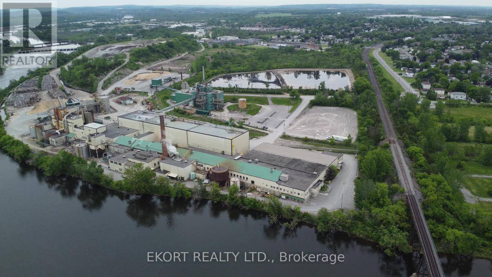 Quinte West (trenton Ward), ON K8V2J5,300 MARMORA STREET