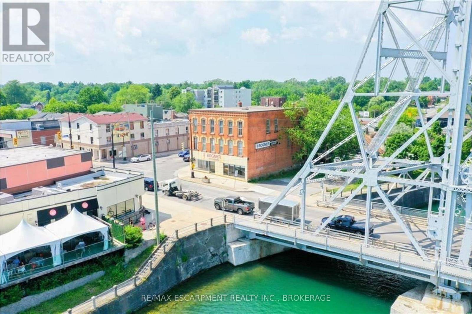 Welland (broadway), ON L3C4Z6,28 WEST MAIN STREET