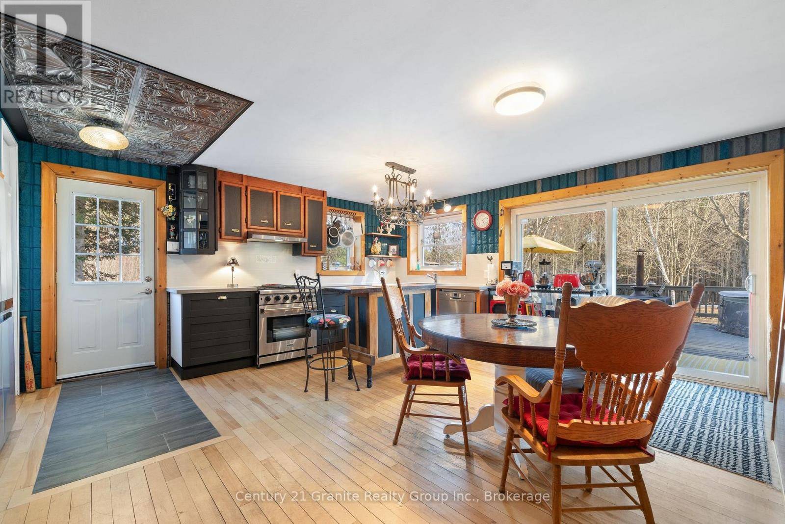 Minden Hills (minden), ON K0M2K0,1093 KUSHOG LAKE ROAD