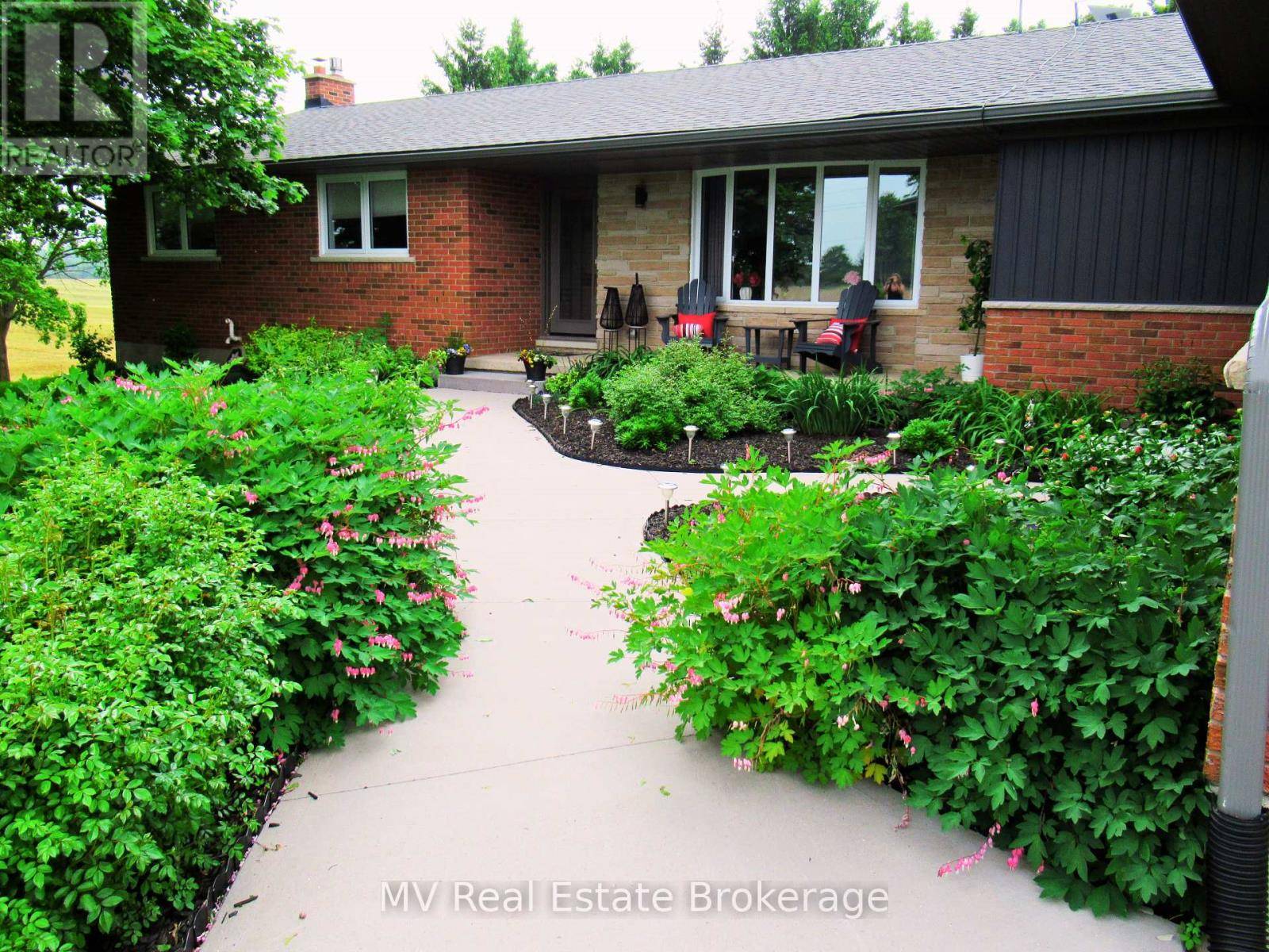 Centre Wellington, ON N0B2K0,8378 WELLINGTON ROAD 22