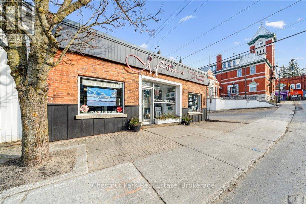 Bracebridge (macaulay), ON P1L1S6,10 TAYLOR ROAD