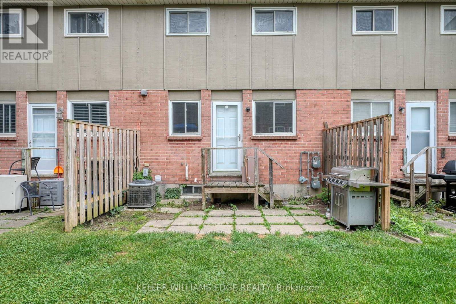 Woodstock (woodstock - North), ON N4T1L1,394 Springbank AVE #4