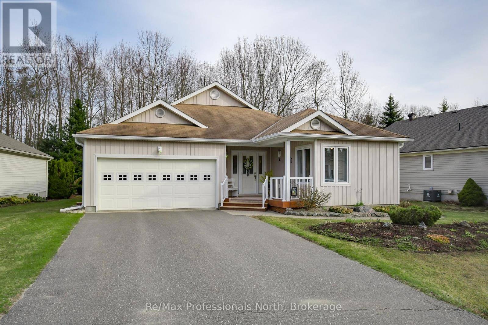 Gravenhurst (muskoka (s)), ON P1P1Z2,7 TWIGS END