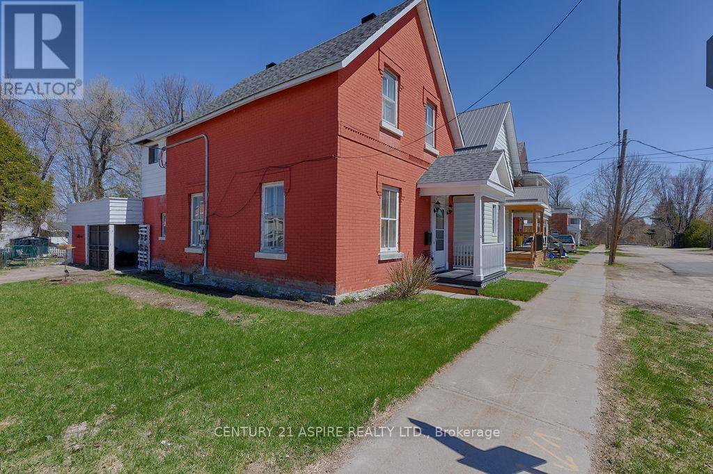 Pembroke, ON K8A5Y2,201 WELLAND STREET
