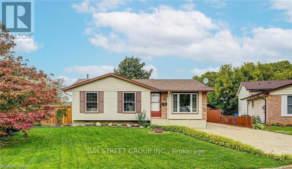 St. Catharines (lakeport), ON L2N6R7,75 Bula DR #Upper