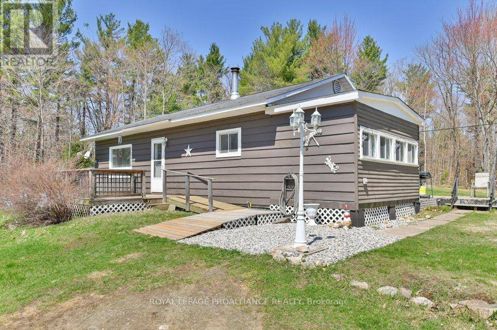 Frontenac (frontenac North), ON K0H1K0,708 SKOOTAMATTA LAKE ROAD