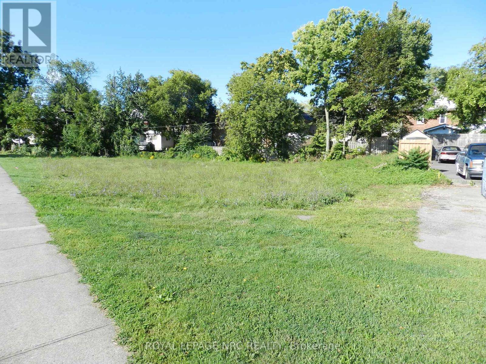 Niagara Falls (downtown), ON L2E3T9,4999 PALMER AVENUE N