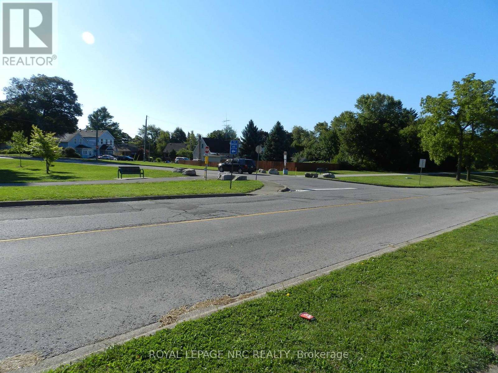 Niagara Falls (downtown), ON L2E3T9,4999 PALMER AVENUE N