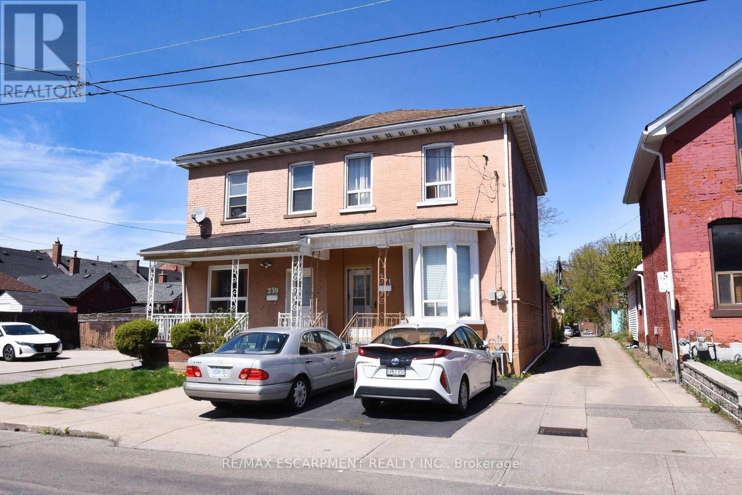 Hamilton (landsdale), ON L8L2R2,241 ROBERT STREET