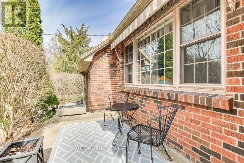 London East (east B), ON N5Y2V2,1010 HARRISON AVENUE