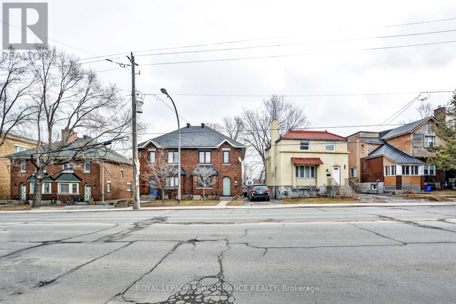 Ottawa, ON K1S4G8,923-949 BRONSON AVENUE