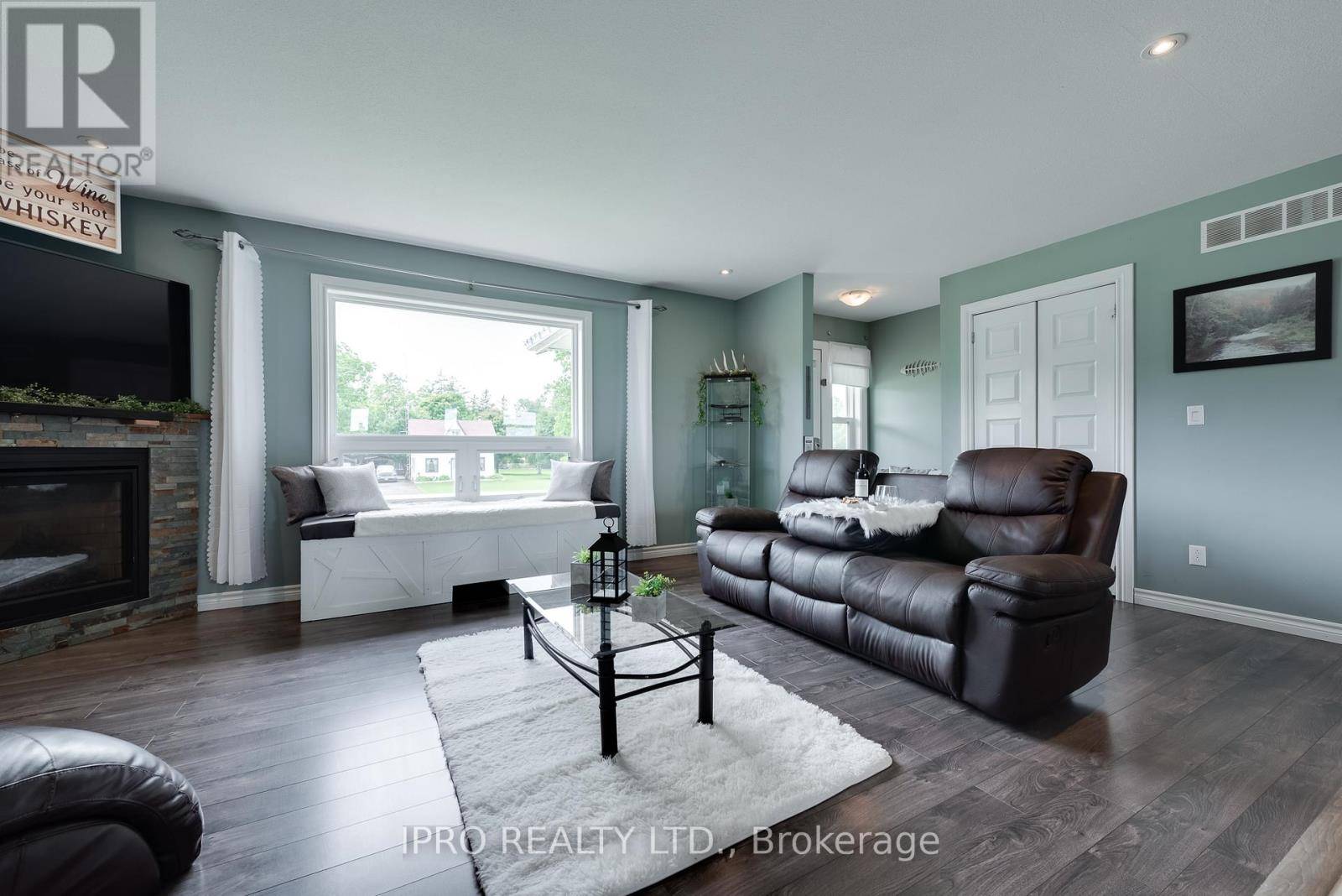 Wellington North, ON N0G2E0,8961 WELLINGTON ROAD 16