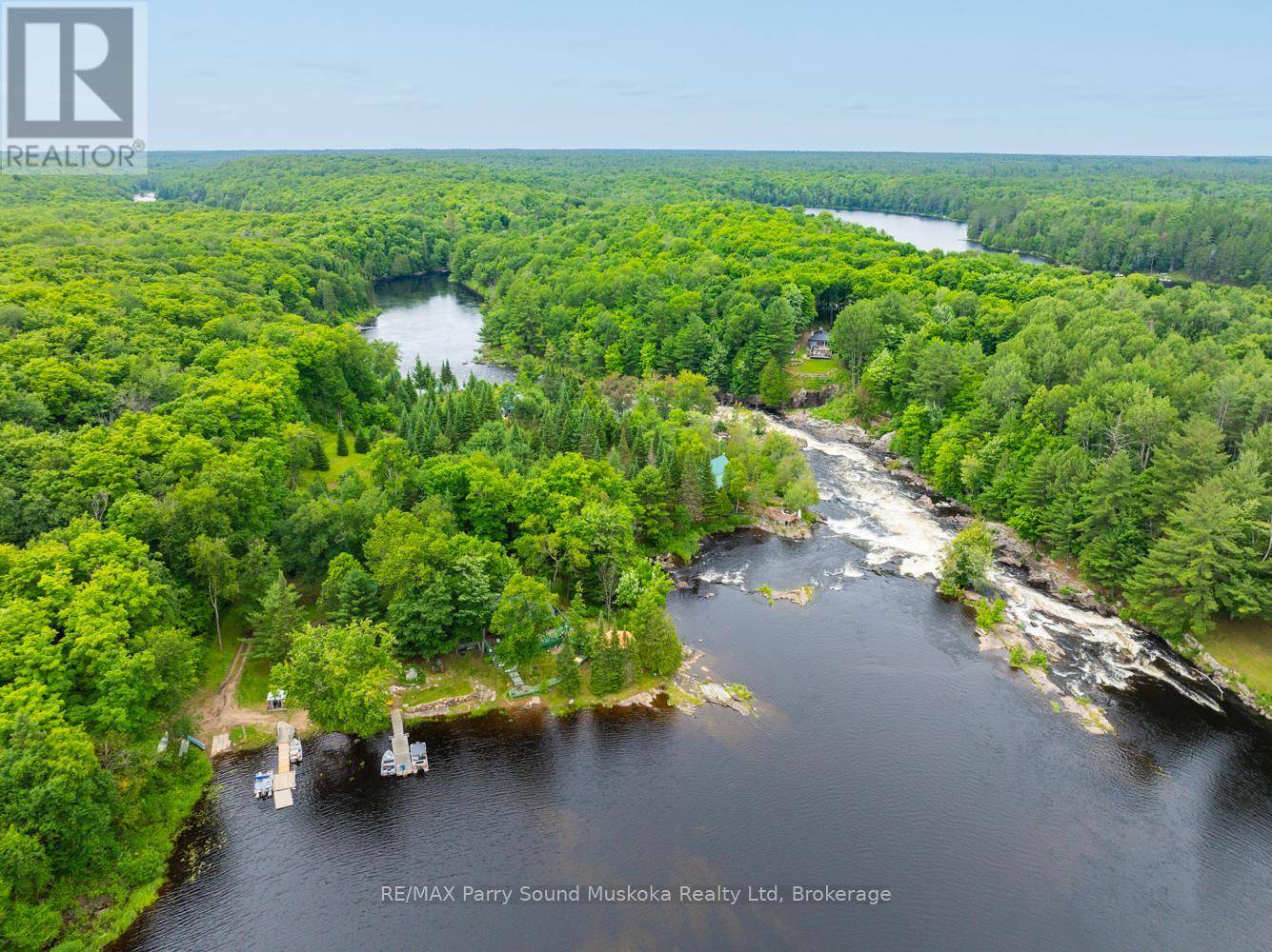 Magnetawan (ahmic Harbour), ON P0A1P0,16 B MAGNET ROAD