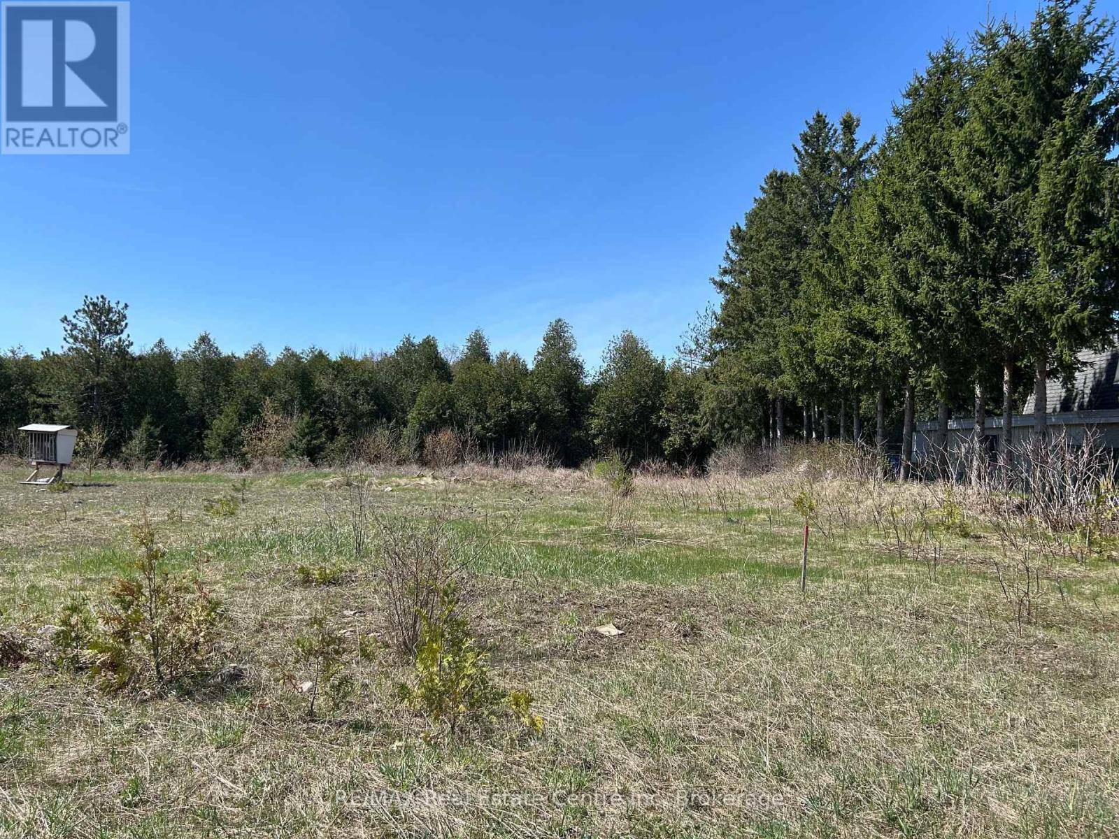Guelph (york/watson Industrial Park), ON N1L1B8,755 STONE ROAD E