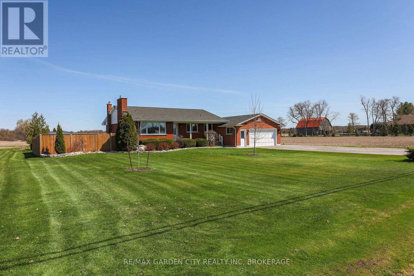 Pelham (fenwick), ON L0S1C0,905 CANBORO ROAD