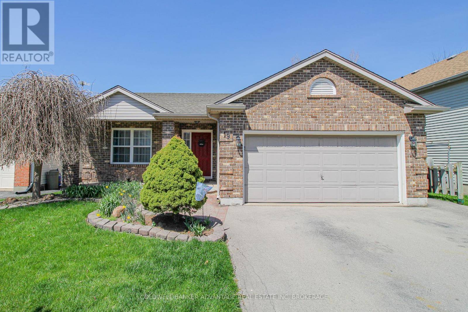 Thorold (allanburg/thorold South), ON L2V4Z6,19 WINDLE VILLAGE CRESCENT