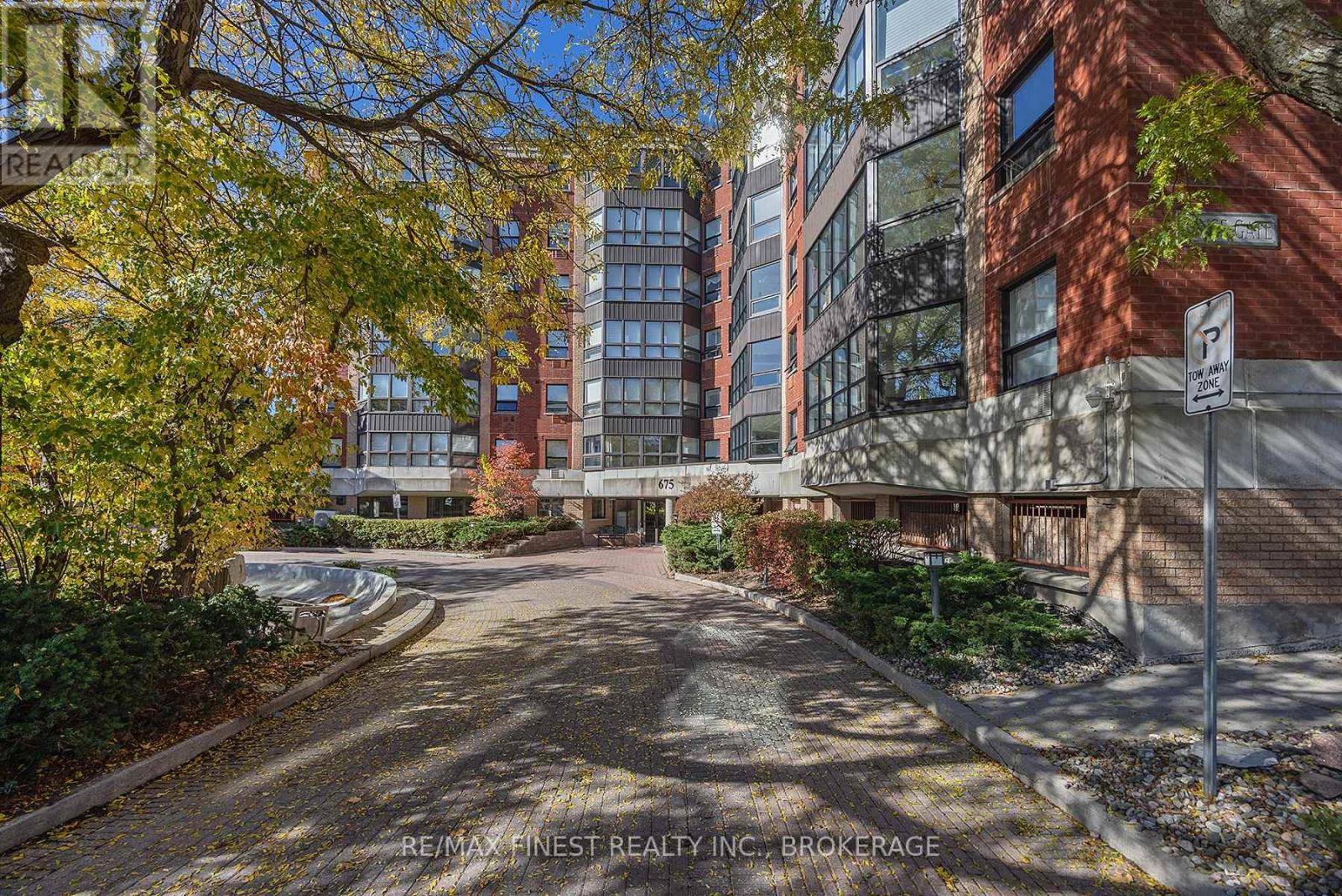 Kingston (east Gardiners Rd), ON K7M8L5,675 Davis DR #209