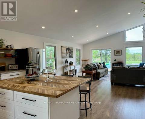 Mono, ON L9W5R9,674217 HURONTARIO STREET