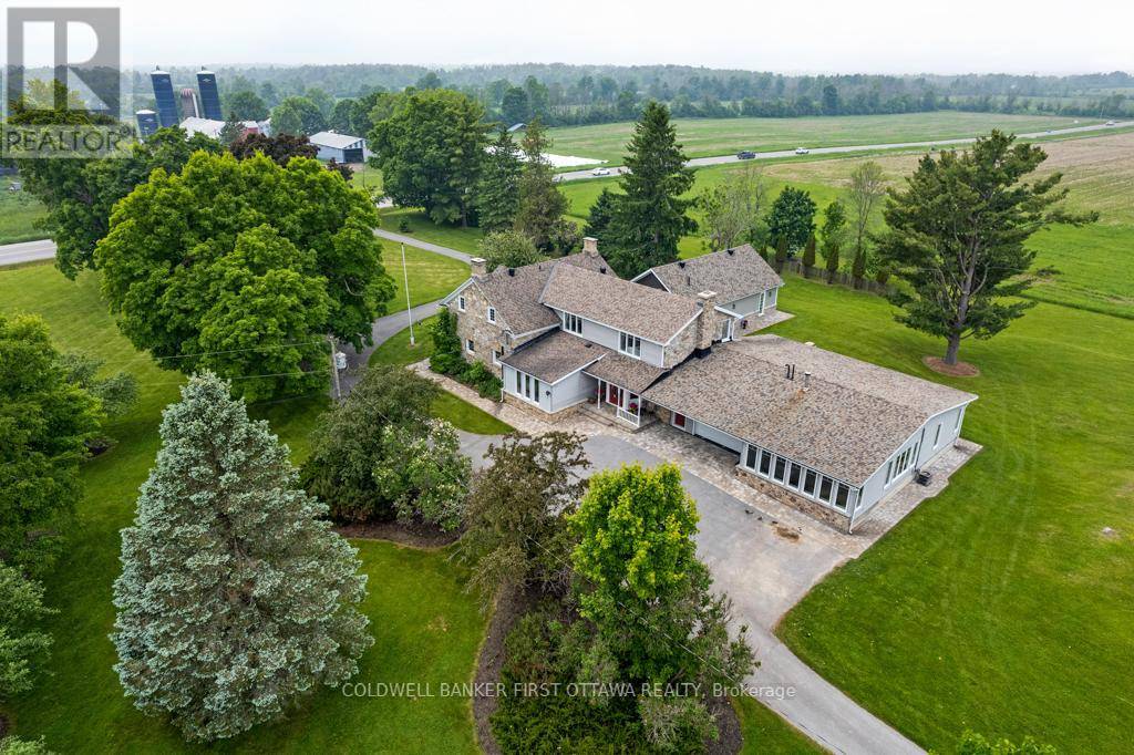 Drummond/north Elmsley, ON K7H0G5,2638 RIDEAU FERRY ROAD